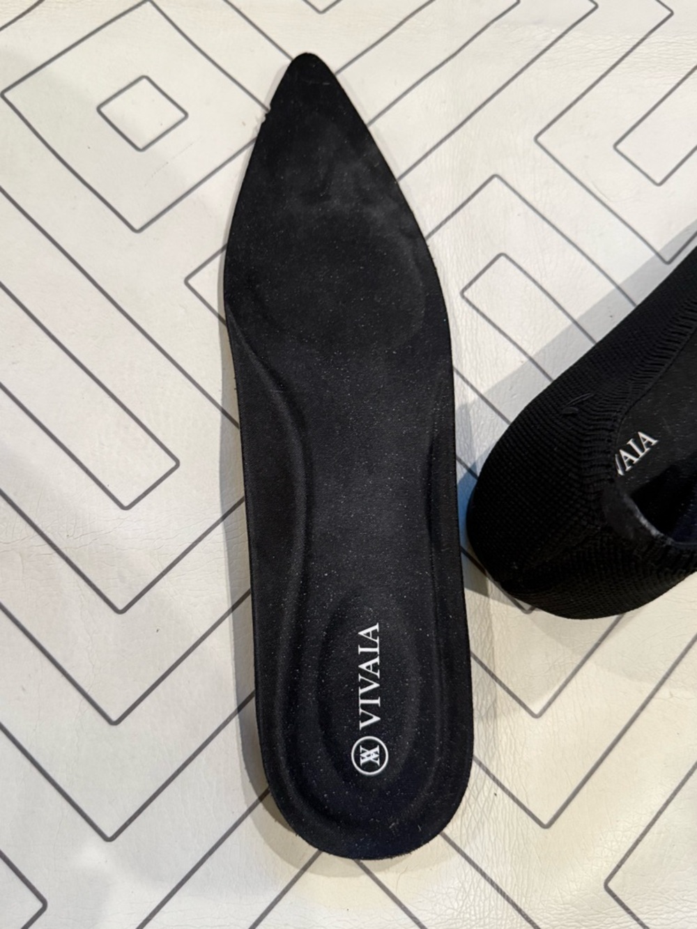 Vivaia Pointed Toe Black Flats - Picture 13 of 13